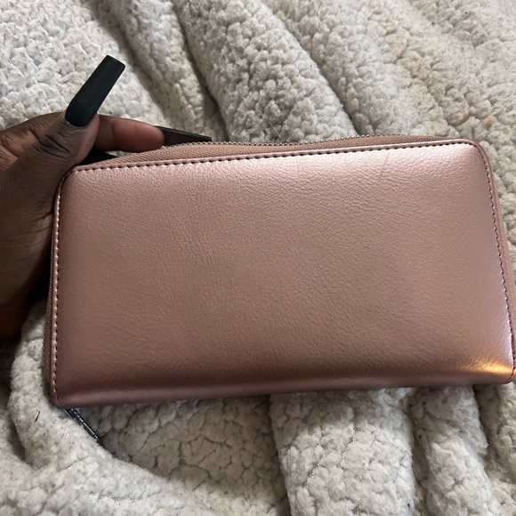 Wallet - Picture 2 of 5